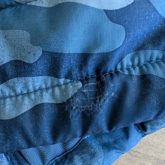 The North Face Alpz 2.0 Blue Camo Down Vest, Size Medium